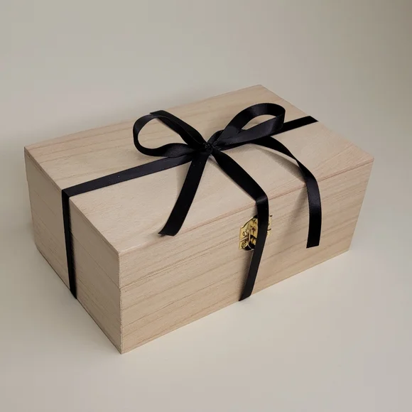 Bulleit Bourbon Whiskey Tumbler Glass gift set - Picture 4 of 15